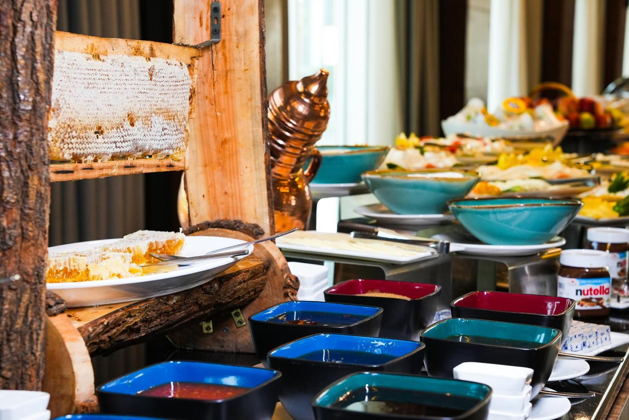 Van Royal Hotel Erbil Ngoại thất bức ảnh